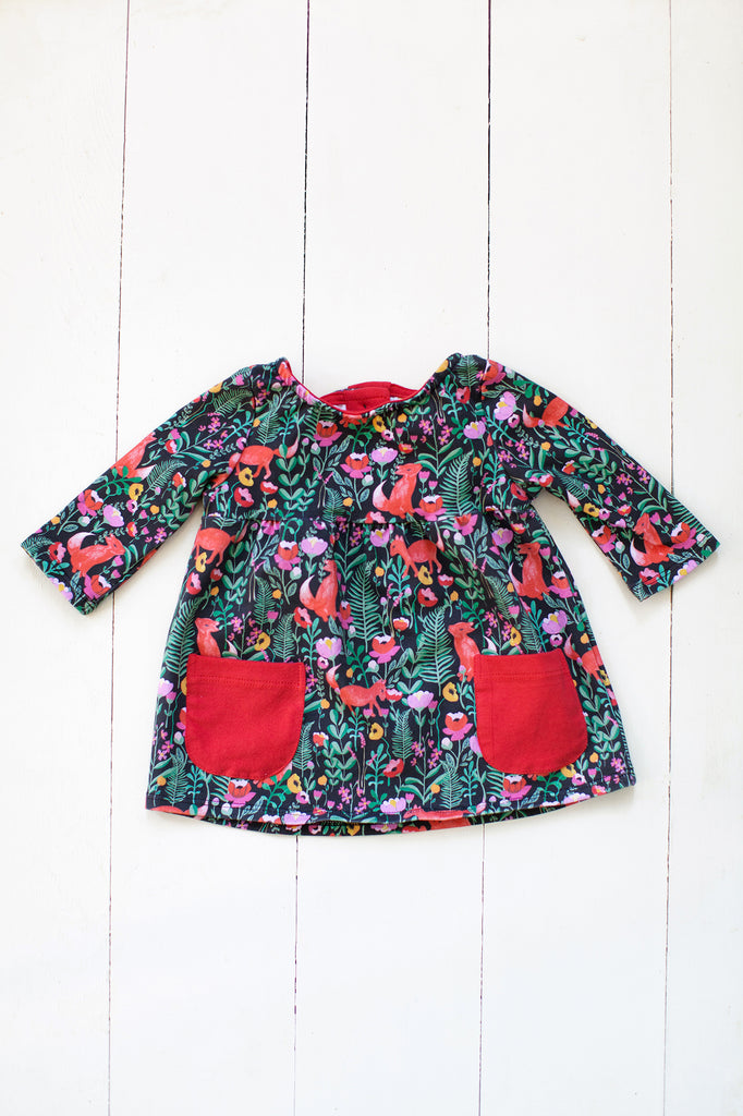Top with pockets in fox floral